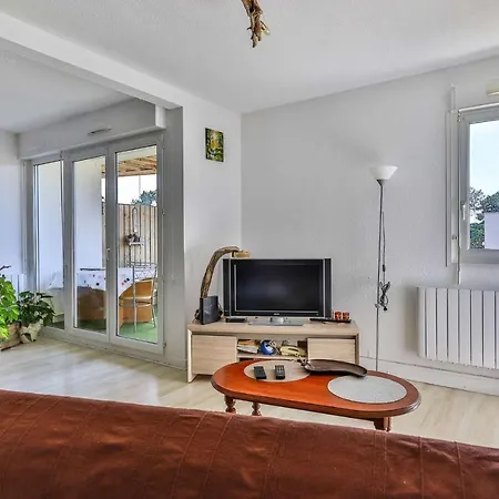 Bourg T3 Avec Piscine